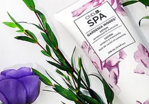Pedicure basic foot scrub/ Pedicure special Callus treatment with Gel color - Sơn Gel và chà gót chân cơ bản hoặc trị liệu mềm gót chân đặc biệt 